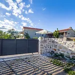 Ante With Beautiful Private Garden