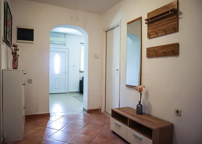 بيت للعطل Ante With Beautiful Private Garden *